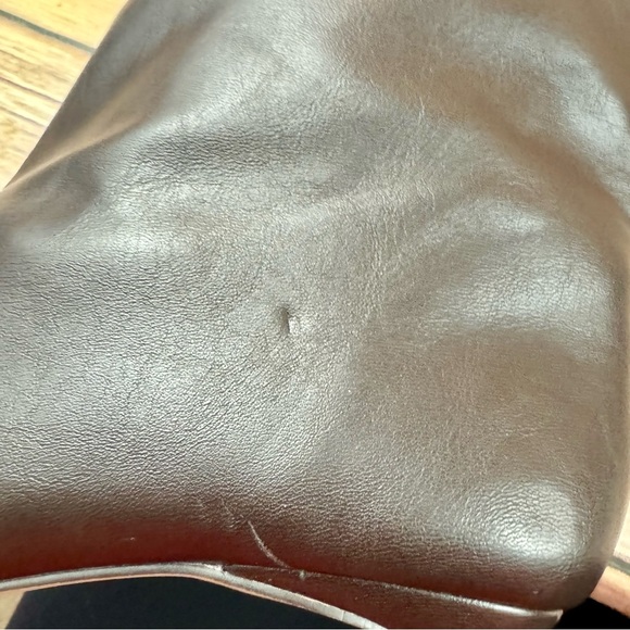 Elegant Brown Heeled Boots - Picture 8 of 9